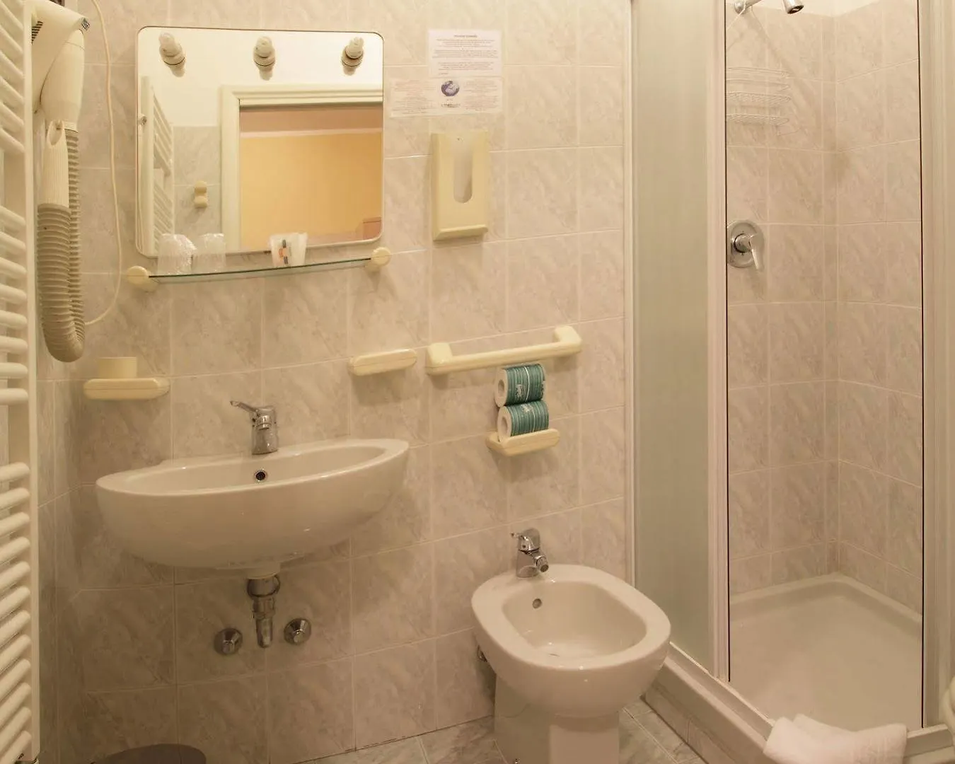 Hotel Aquavite Gardone Riviera 3*,  Italien